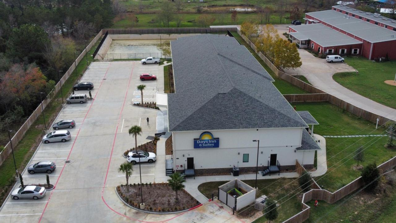 Days Inn & Suites By Wyndham Greater Tomball Exterior photo